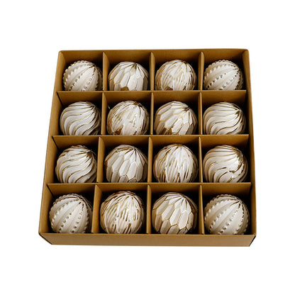 Gold-tone 16-piece Christmas bauble set